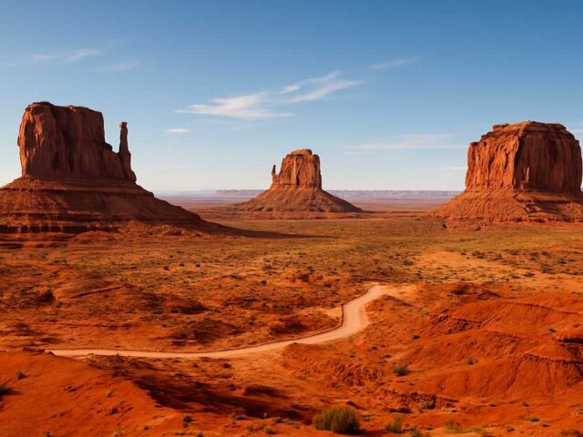 Discover the Majestic Beauty of Monument Valley: A Complete Guide to the Navajo Tribal Park